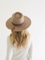 The Cut II Bolo - Taupe